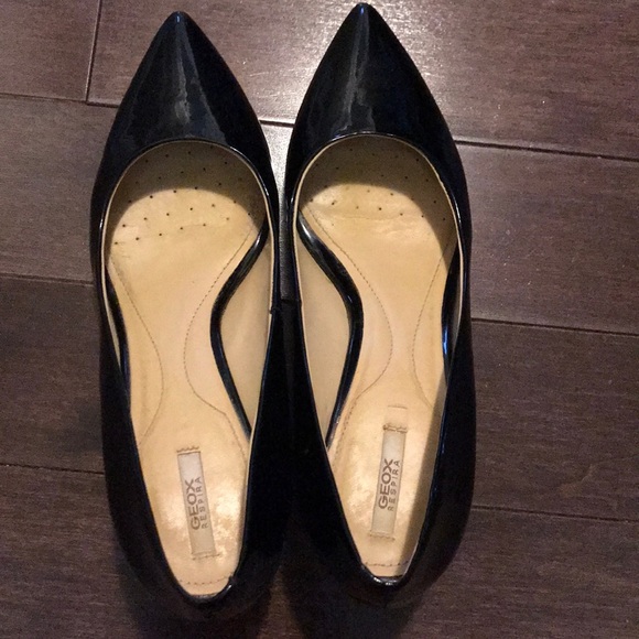 Geox pumps sz 38 or 8 - Picture 2 of 4